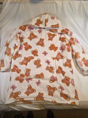 Grumpy & Gorgeous Teddy Bear & Pink Bow Fleece Oversized Hoodie Blanket (S/M)